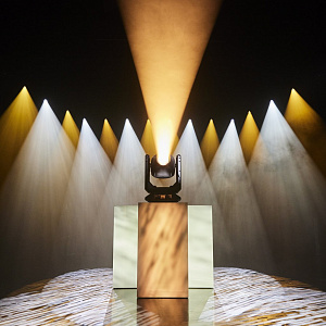 Вращающаяся голова LED Profile CAMEO OTOS SP6 Вращающаяся голова LED Profile CAMEO OTOS SP6