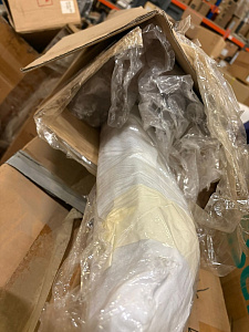 Kauber Frame Velvet Cinema 136" 16:9 169x300 Microperf MW 