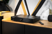 Комплект стереоусилитель PHAZE AUDIO VOLT black + проигрыватель винила DIANA shadow black