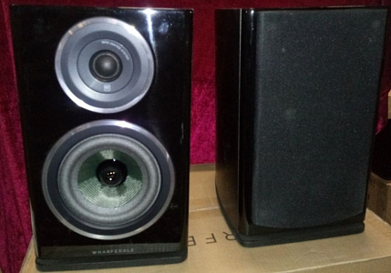 Wharfedale Diamond 11.2. Цвет: Черный (Black wood)