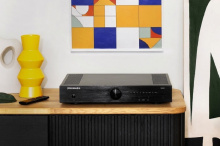 Комплект стереоусилитель Phaze Audio VOLT Цвет: Чёрный [Black] + проигрыватель виниловых дисков Phaze Audio Diana MK2 Цвет: Красный [Valkyrian red]