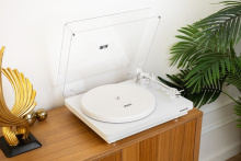 Комплект стереоусилитель Phaze Audio VOLT Цвет: Чёрный [Black] + проигрыватель виниловых дисков Phaze Audio Diana MK2 Цвет: Белый [Siberian white]